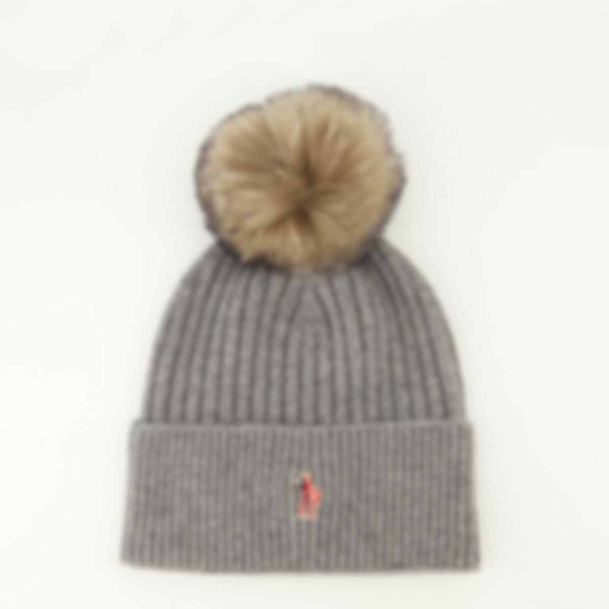 Bonnet avec pompom