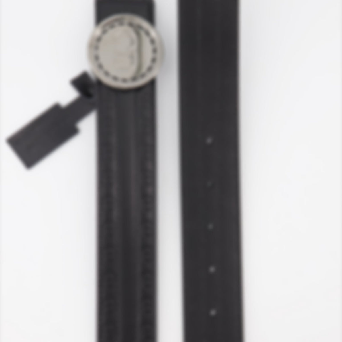 Grained logo belt