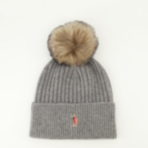 Bonnet avec pompom