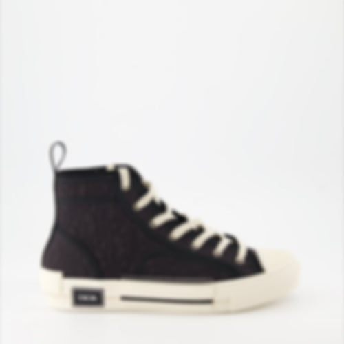 B23 sneakers