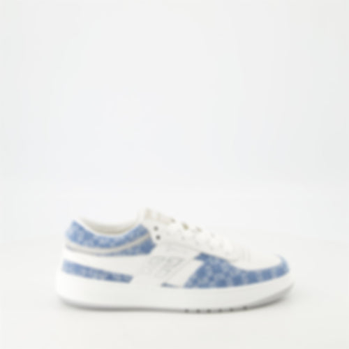 G Move Sneakers