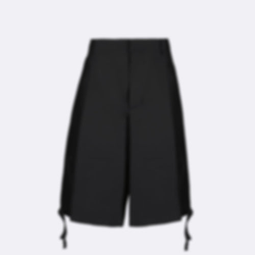 Wide Bermuda shorts