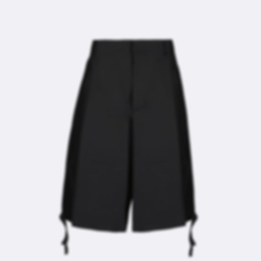 Wide Bermuda shorts